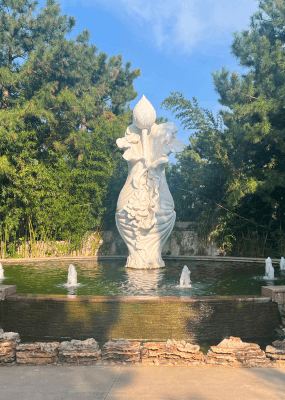 灵山宝塔陵园环境图