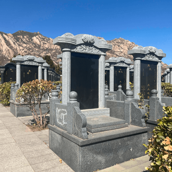 佛山陵园传统立碑