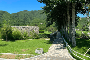 凤凰山陵园景观图