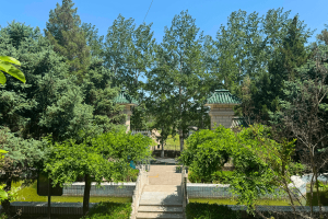 归山陵园景观图
