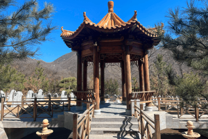 长城华人怀思堂景观图