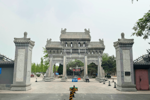 思亲园陵园大门图