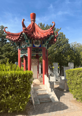 八达岭人民公墓环境图