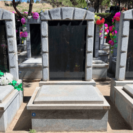 宝云岭公墓传统立碑