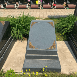 福田公墓卧碑