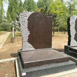北京市朝阳区外侨公墓艺术立碑墓型8号