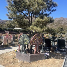 北京市昌平区天寿陵园生态葬花坛葬墓型1号