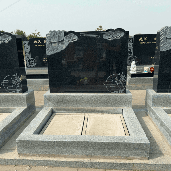 朝阳陵园传统立碑
